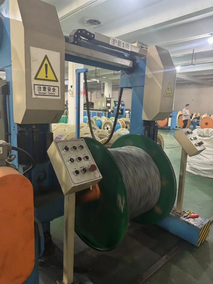 Dış Tipi 4/8/12/24 Çekirdek 1-2.5mm2 Optik İzleme Hibrit Kompozite 4