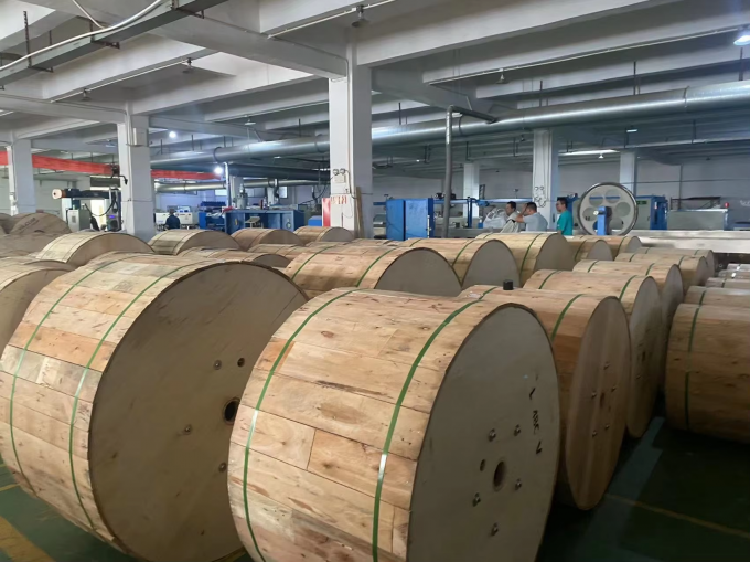 Açık hava 4 çekirdekli 6 çekirdekli 8 çekirdekli 12 çekirdekli zırhlı optik kablo GYXTW Merkezi gevşek boru tek modlu kanal optik fiber kablosu 2