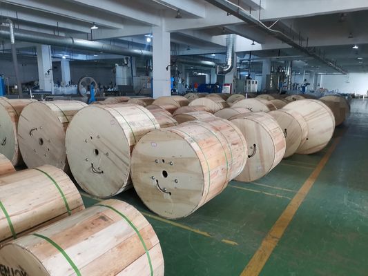 IP68 Açık hava özel GYFXTY Metal Free FRP güçlendirici 8mm comlink 6 çekirdekli fiber optik kablo 1km