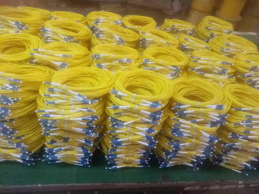 Yüksek Kaliteli Özel Jumper SM MM Simplex Duplex 2.0mm 3.0mm FC/SC/LC/APC/UPC Fiber Optic Patch Cord
