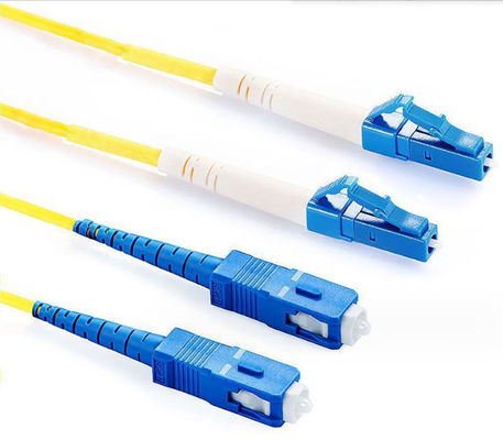 MPO ODC FTTH Fiber Optic SC UPC Bağlantısı Kelebek Mavi SC APC Bağlantısı