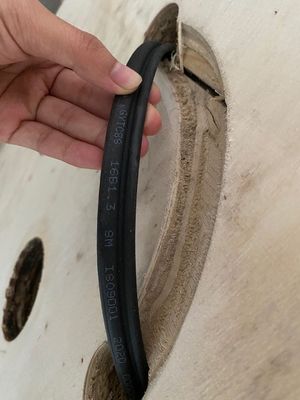 Tek Modlu GYTC8S G652d Şekil 8 Fiber Optik Kablo PE Ceket Suya Dayanıklı