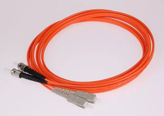 Özelleştirme FTTH Dubleks OM3 Çok Modlu 3.0mm Fiber Optik Yama Kablosu